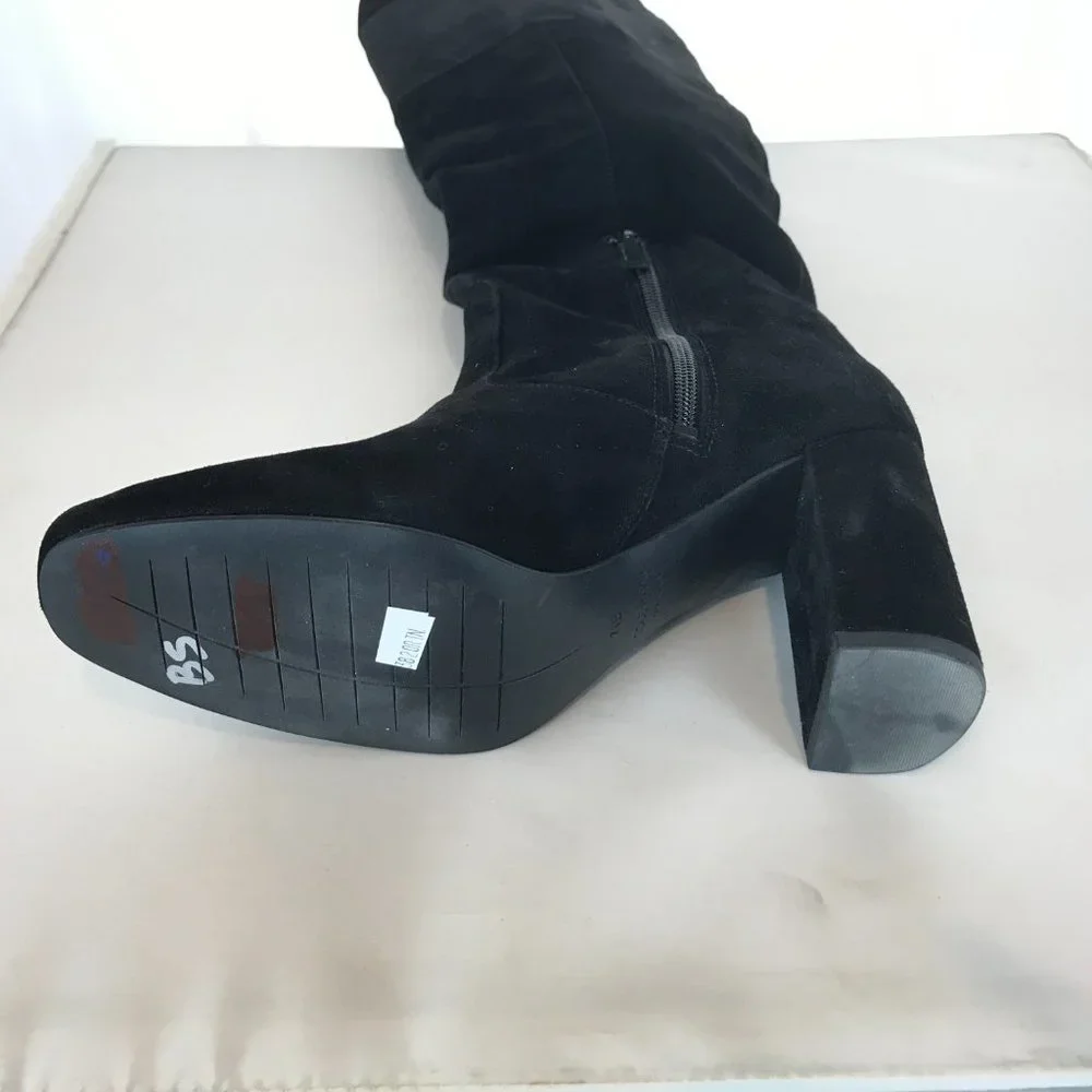 NWT Size 7.5 Cole Haan Black Tess Suede Cuff Boot